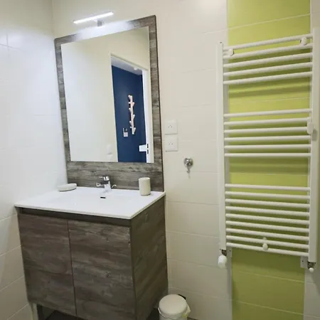 Apartment T2 40m2 2 Chambres, Garage, Proche