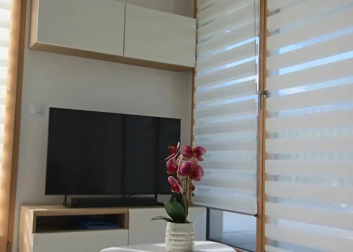 T2 40m2 2 Chambres, Garage, Proche アパート エクスレバン